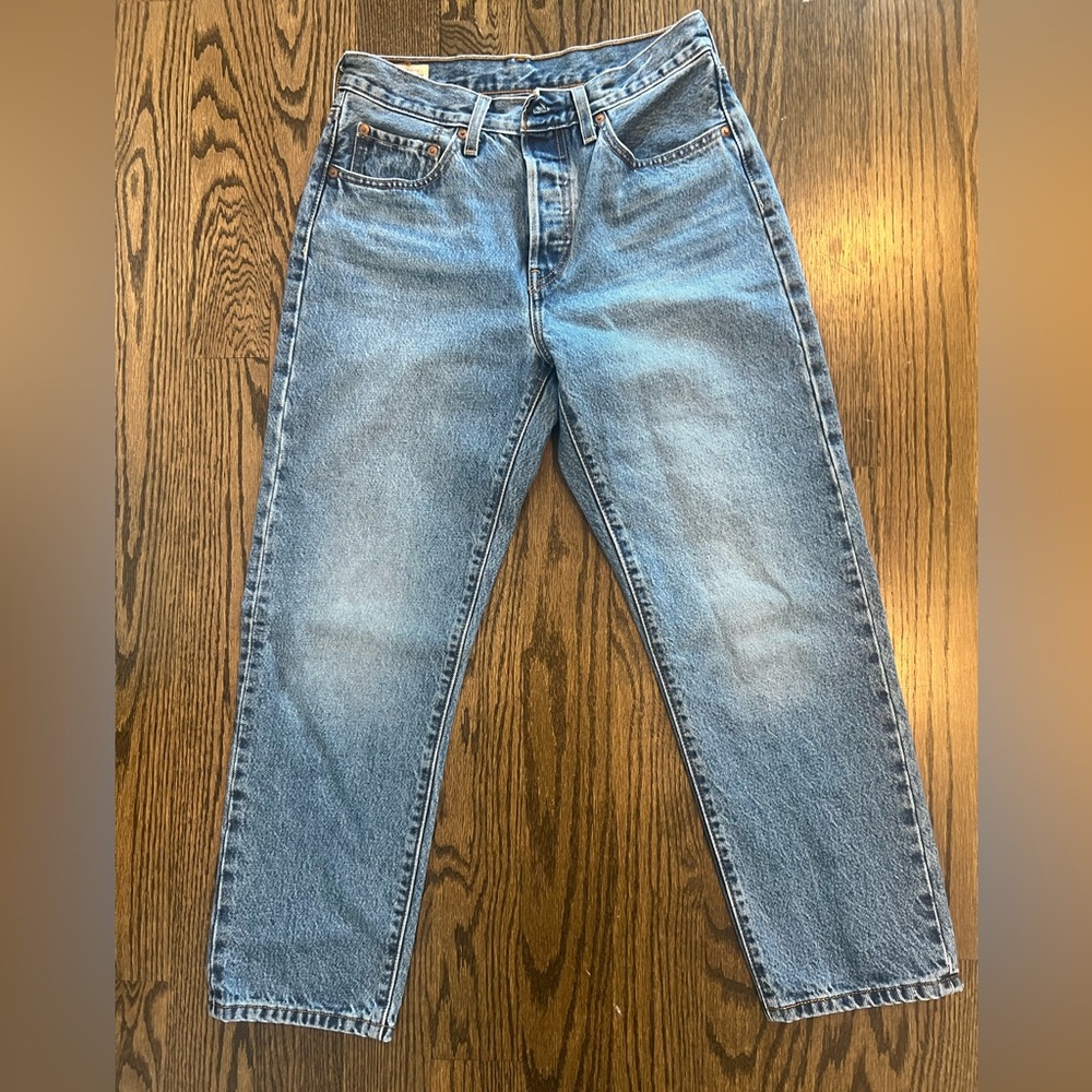 Levi 501 27 waist 26 length
